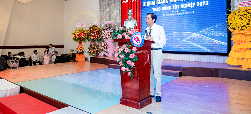 Hiệu trưởng Trường Cao đẳng Y Dược Sài Gòn phát biểu