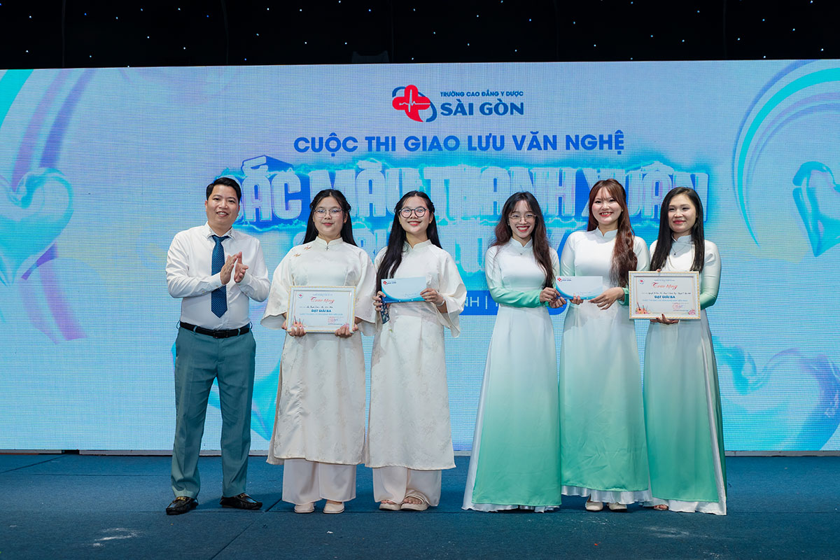 van-nghe-20-11-2025-truong-cao-dang-y-duoc-sai-gon-20