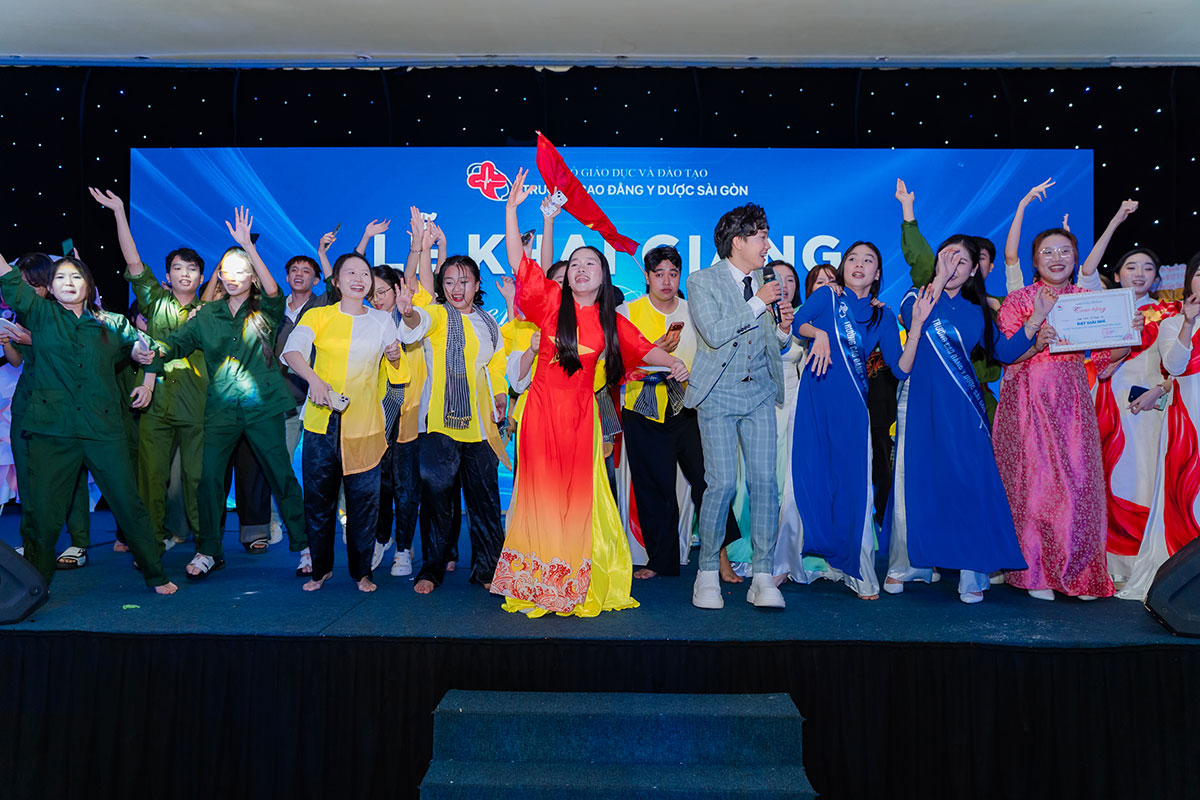 van-nghe-20-11-2025-truong-cao-dang-y-duoc-sai-gon-26